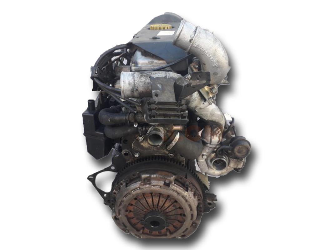Motor 8140.43N Peugeot Boxer Autobús (244, Z_) 2.8 HDi (145 cv)