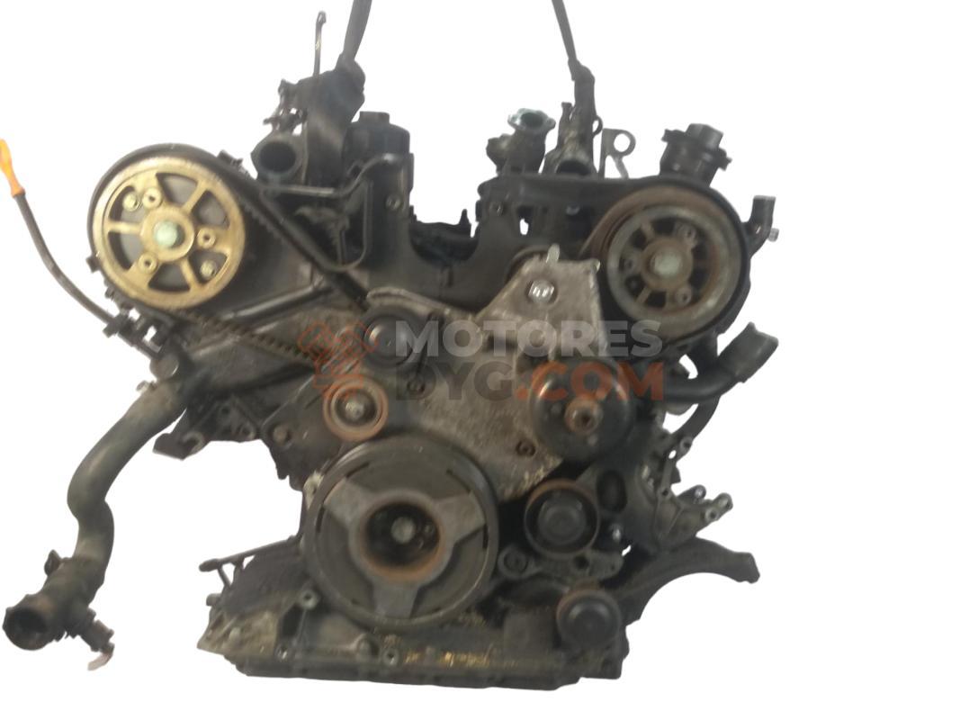Motor AKE Audi A6 Avant (4B,C5, Versión 2001) 2.5 TDI V6 (155 cv)
