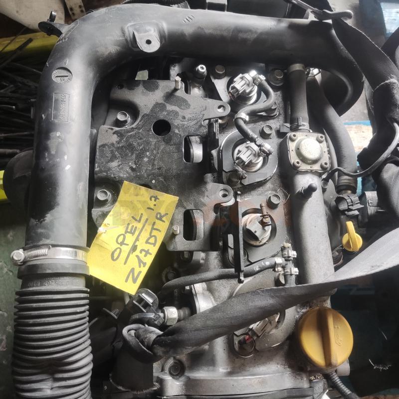Motor Opel Astra H Sedan 1.7 CDTI (110 cv)